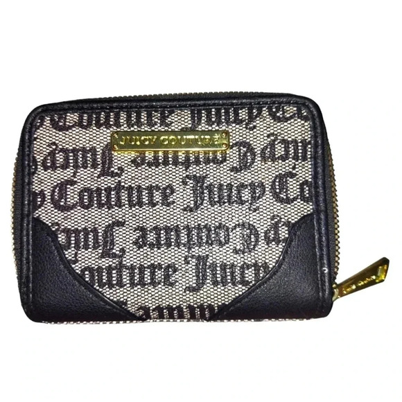 Juicy Couture Zip Around Wallet - Picture 1 of 3